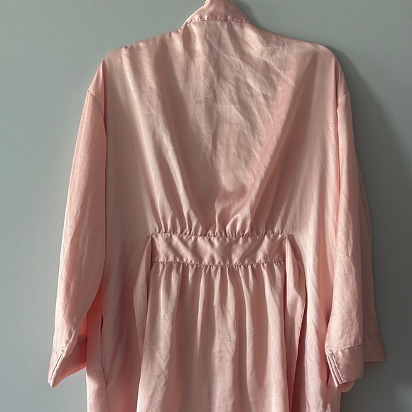 Victoria's Secret Pink Satin Robe Intimates & Sleepwear NWOT - Picture 8 of 9